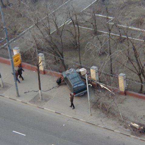 Moscow: Crash-test in Lefortovo Авария в Москве напротив Красноказарменной 12