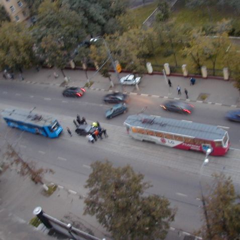 Moscow: Crash-test on Krasnokazarmennaya St. Москва: Лефортово: Автомобильная авария напротив Красноказарменной 12