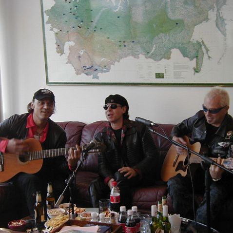 The Scorpions in ROL office Группа Скорпионс в гостях в офисе Россия-он-Лайн