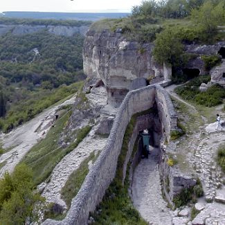 Крым: Вход в Чуфут-Кале