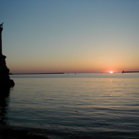 Vernal Crimea: Sunset at Sevastopolskaya bay