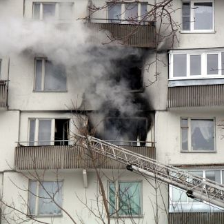 Пожар в жилом доме на проспекте Мира