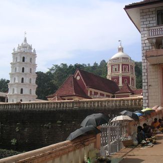 Entrance to the Shri ShantaDurga Saunsthan