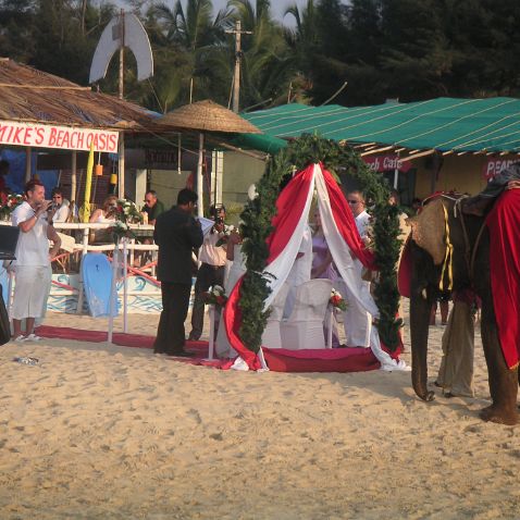 India: Goa: Wedding on the Mobor Beach