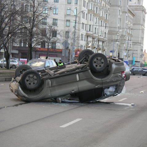 Moscow: Autocrash on Bernikovskaya naberezhnaya