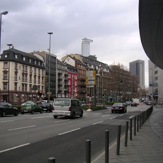 Frankfurt am Main: Baseler Strasse