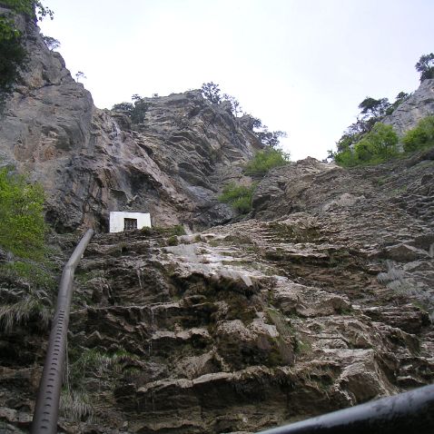 Crimea: Uchan-su waterfall Крым: Водопад Учан-су