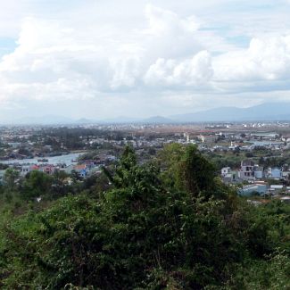 Phan Thiết panorama Вьетнам: Панорама города Фантхьет со стороны чамских башен Posah-Inu