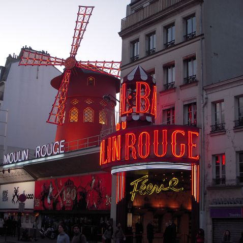 France: Paris: Bd Clichy, Pigalle & Opéra Garnier