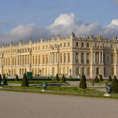 France: Versailles: Château & Gardens