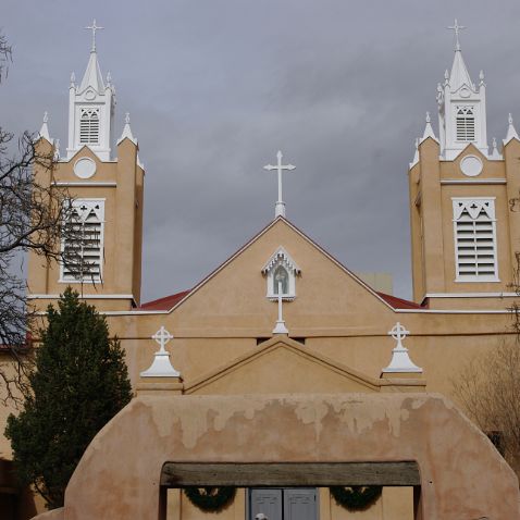 New Mexico: Albuquerque city Нью-Мексико: Альбукерке - крупнейший город штата Нью-Мексико