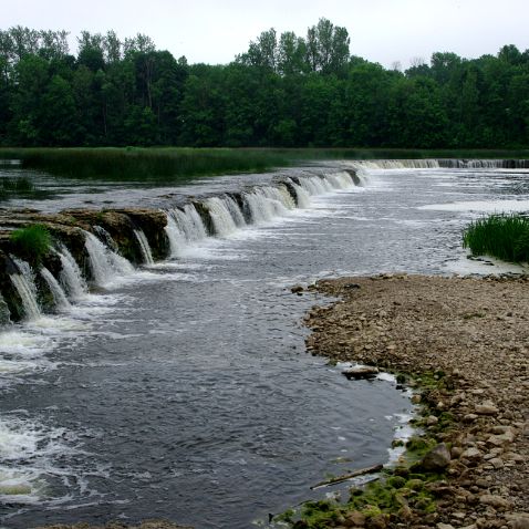 Latvia: Kuldīga ancient town & Ventas rumba