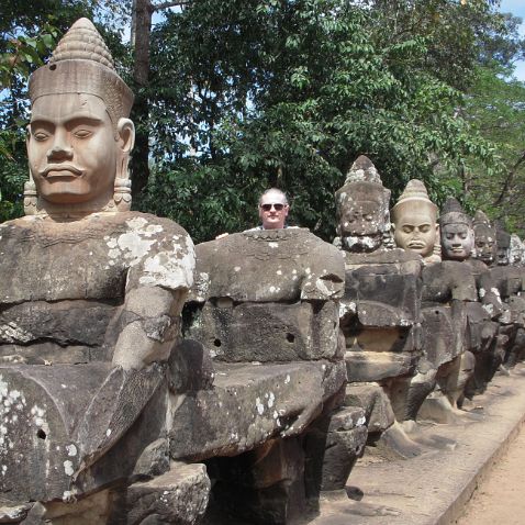 South gate to Angkor Thom, Cambodia Южные ворота в Ангкор-Тхом