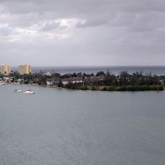 Jamaica: Morning view of Montego Bay Ямайка: Утренняя панорама залива Montego