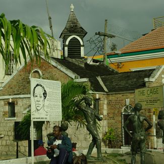 The Cage, Montego Bay Jamaica: Montego Bay: The Cage on Sam Sharpe Square. | Ямайка: Монтего-Бэй: Клетка на площади Сэма Шарпа - здание бывшей тюрьмы в которой ранее содержали беглых...