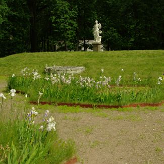 Статуя богини Дианы в усадьбе Кусково