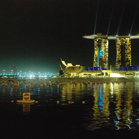 Singapore: Evening walks & Singapore river cruise