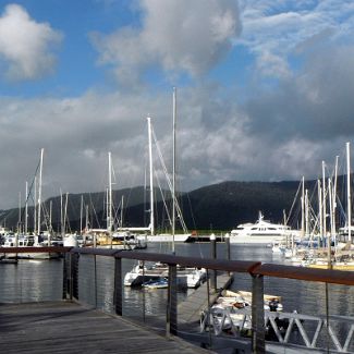 Australia: Queensland: Cairns Marina Австралия: Квинсленд: Яхтенная марина в Кернсе