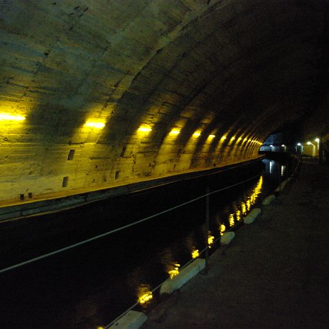 Crimea: Balaklava: Naval museum at underground submarine base Крым: Балаклава: Музей ВМФ в подземной базе подводных лодок