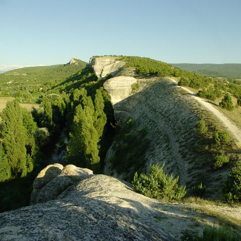 Crimea: Lake Mangup & Mount Arman-Kaya Крым: Озеро Мангуп и гора Арман-Кая