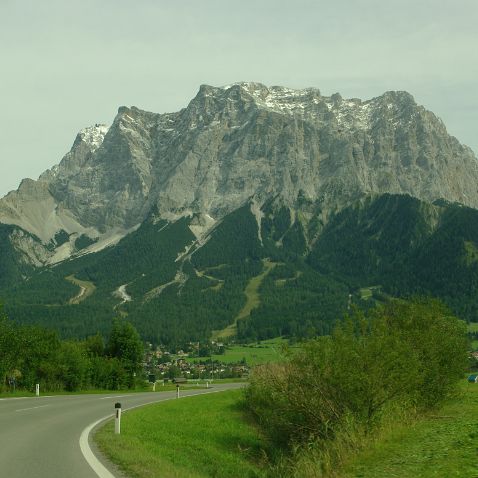 Austria: Tirol: Road to Ehrwald