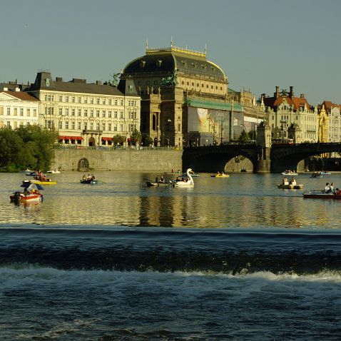 Vltava river cruise, Prague, Czech Republic Круиз по реке Влтаве, Прага, Чехия | Plavba po Vltavě, Praha, Česko