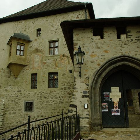 Loket Castle & Town, Bohemia, Czech Republic Замок Локет на берегу реки Огрже в Богемии, Чехия | Hrad Loket, Česko