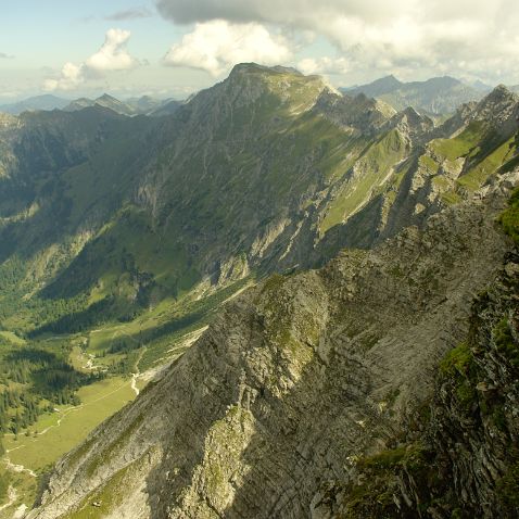 Nebelhorn Cable Car, Swabia, Bavaria, Germany Канатная дорога на гору Небельхорн, Швабия, Бавария, Германия | Nebelhornbahn, Schwaben, Bayern, Deutschland