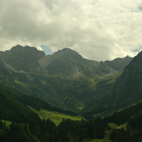 Kleinwalsertal, Vorarlberg, Austria Клайнвальзерталь, земля Форарльберг, Австрия | Kleinwalsertal, Vorarlberg, Österreich