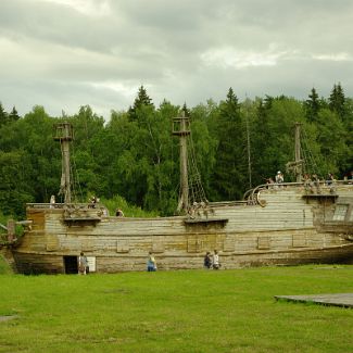 Парусник Джека-Воробья