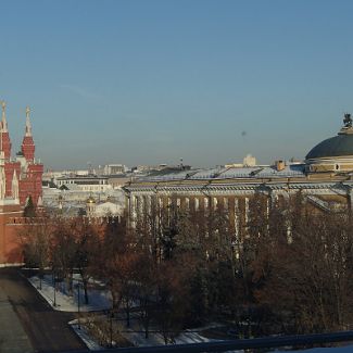 Никольская башня и Сенат Никольская башня и Сенат Московского Кремля