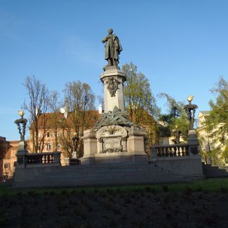 Pomnik Adama Mickiewicza w Warszawie Памятник польскому поэту Адаму Мицкевичу в Варшаве на Краковском предместье