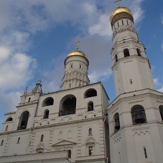 Успенская звонница и колокольня Ивана Великого Успенская звонница Московского Кремля и колокольня Ивана Великого