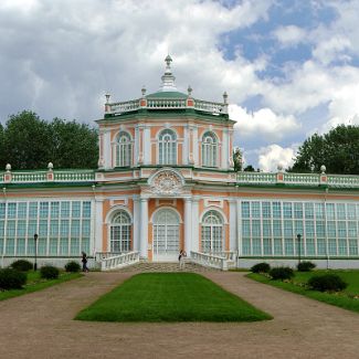 Большая каменная оранжерея в Кусково