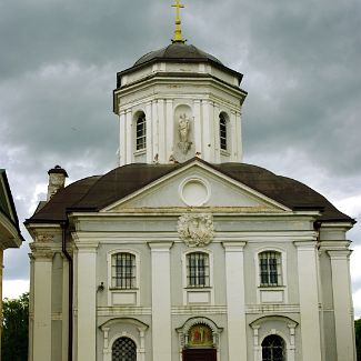 Северо-западный фасад храма Спаса Всемилостивого в Кускове