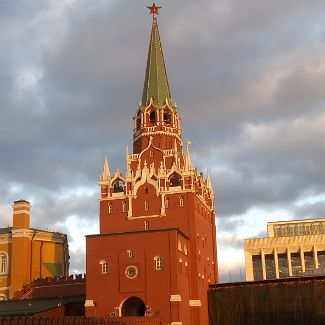 Троицкий мост и Троицкая башня Московского Кремля