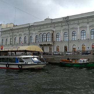 Дворец Нарышкиных-Шуваловых