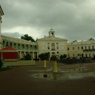 Северное крыло Павловского дворца