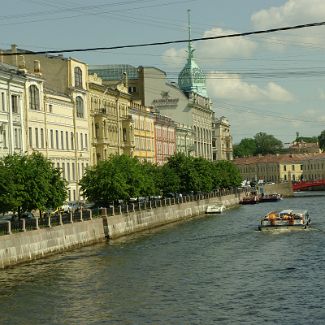 Река Мойка и Красный мост