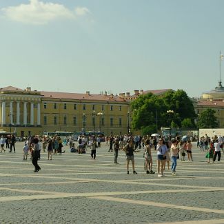 Вид на Главное адмиралтейство с Дворцовой площади