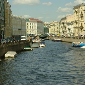 Певческий мост через реку Мойку