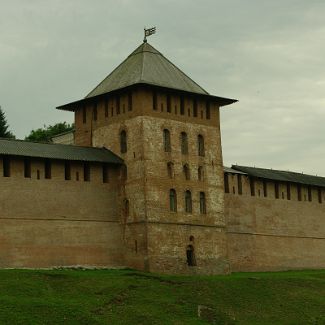 Златоустовская башня новгородского Детинца