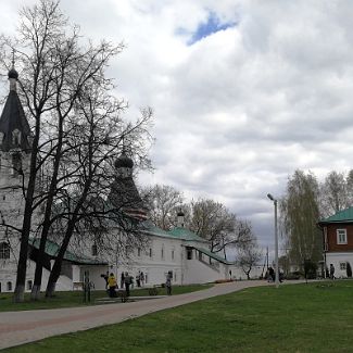 Покровская церковь и Настоятельские покои Свято-Успенского епархиального женского монастыря