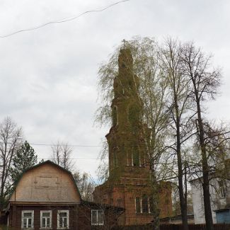 Колокольня бывшего Петропавловского монастыря, Юрьев-Польский, Владимирская обл.