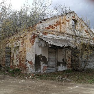 Руины здания в селе Сима, Владимирская обл. Улица Первомайская 24, село Сима