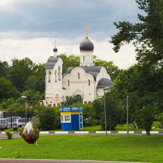 Храм Воскресения Христова в Переделкине