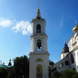 Колокольня Успенского собора в Дмитровском Кремле