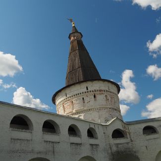 Петровская башня Иосифо-Волоцкого монастыря