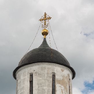 Купол храма Воскресения Христова в Волоколамском кремле