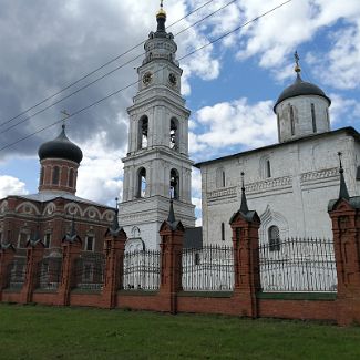 Соборы Николая Чудотворца и Воскресения Христова в Волоколамском кремле